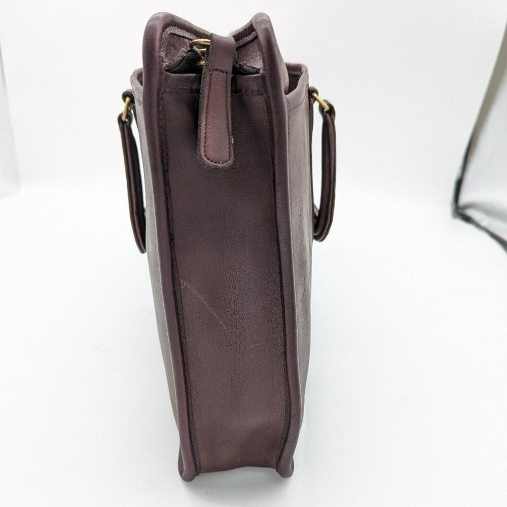 Coach Vintage Embassy Briefcase Mahogany Brown Leather Zip Close Made in USA - Picture 9 of 12